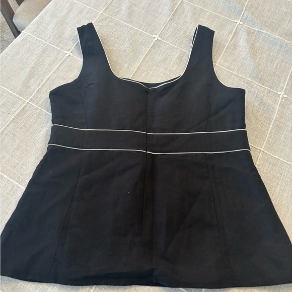 LOFT Black Linen Blouse with White Accents - Worn Once - Picture 8 of 9